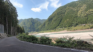 gx016684.mp4_snapshot_02.01_thumb.jpg