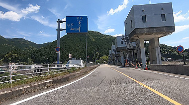 gx016694.mp4_snapshot_00.21_thumb.jpg