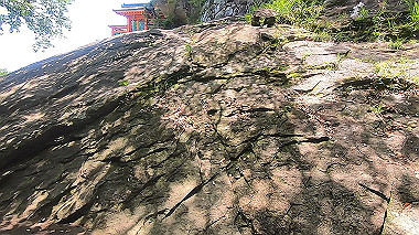 gx016702.mp4_snapshot_01.13_thumb.jpg