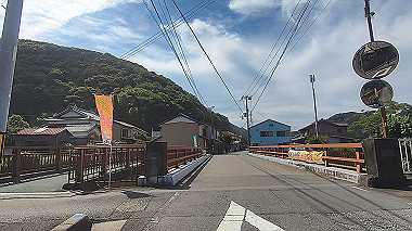 gx016729.mp4_snapshot_00.14_thumb.jpg