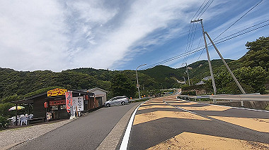 gx016748.mp4_snapshot_06.01_thumb.jpg