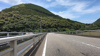 gx016528.mp4_snapshot_02.32_thumb.jpg