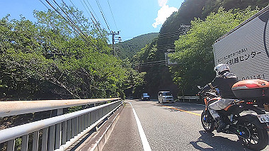 gx016538.mp4_snapshot_00.23_thumb.jpg