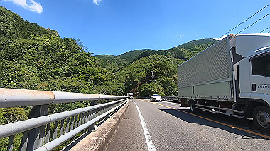 gx016538.mp4_snapshot_01.51_thumb.jpg