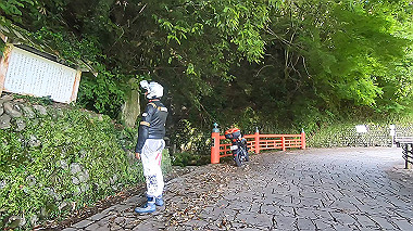 gx016550.mp4_snapshot_01.58_thumb.jpg