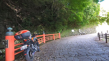 gx016550.mp4_snapshot_02.01_thumb.jpg