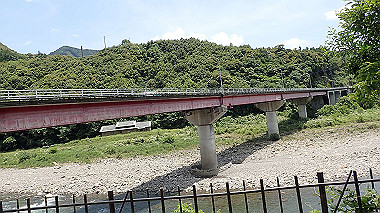p5270064_thumb.jpg