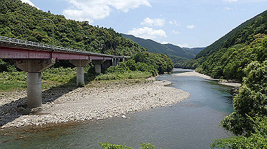 p5270069_thumb.jpg