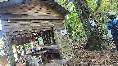 gx016773.mp4_snapshot_03.58_thumb.jpg