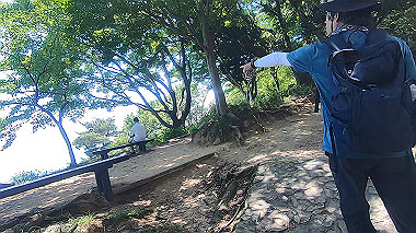 gx016773.mp4_snapshot_05.48_thumb.jpg