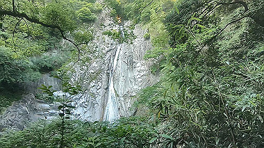 gx016794.mp4_snapshot_00.28_thumb.jpg