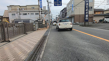 gx016806.mp4_snapshot_16.39_thumb.jpg