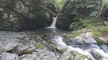 gx016890.mp4_snapshot_00.00_thumb.jpg