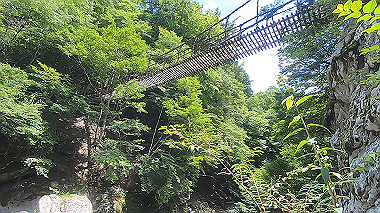 gx016890.mp4_snapshot_00.17_thumb.jpg