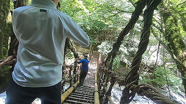 gx016892.mp4_snapshot_00.12_thumb.jpg