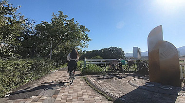 gx016907.mp4_snapshot_02.23_thumb.jpg