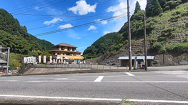 gx016914.mp4_snapshot_01.28_thumb.jpg