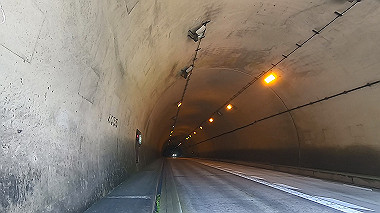 gx016915.mp4_snapshot_09.49_thumb.jpg