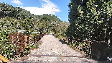gx016934.mp4_snapshot_03.56_thumb.jpg