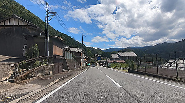gx016936.mp4_snapshot_03.37_thumb.jpg