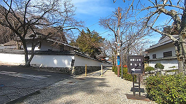 gx017577.mp4_snapshot_01.31_thumb.jpg