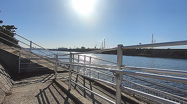 gx017631.mp4_snapshot_00.22_thumb.jpg