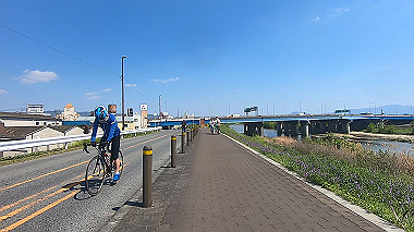 gx017701.mp4_snapshot_00.49_thumb.jpg