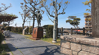 gx017706.mp4_snapshot_03.52_thumb.jpg