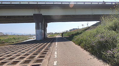 gx017708.mp4_snapshot_01.29_thumb.jpg