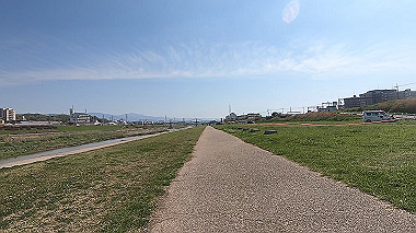 gx017708.mp4_snapshot_01.44_thumb.jpg