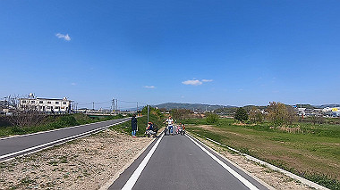 gx017712.mp4_snapshot_00.23_thumb.jpg