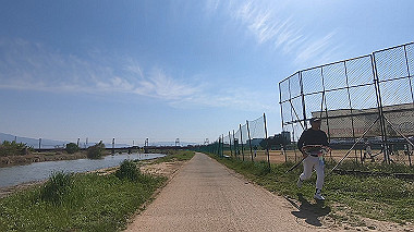 gx017712.mp4_snapshot_01.03_thumb.jpg