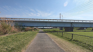 gx017724.mp4_snapshot_00.44_thumb.jpg