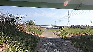 gx017724.mp4_snapshot_00.49_thumb.jpg