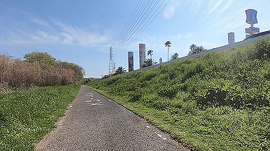gx017724.mp4_snapshot_02.16_thumb.jpg