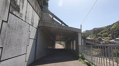 gx017761.mp4_snapshot_03.58_thumb.jpg