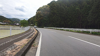 gx017828.mp4_snapshot_02.16_thumb.jpg