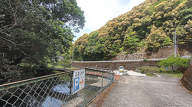gx017835.mp4_snapshot_01.06_thumb.jpg