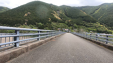 gx017845.mp4_snapshot_00.55_thumb.jpg