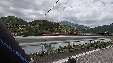 gx017853.mp4_snapshot_00.20_thumb.jpg