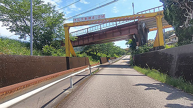 gx017862.mp4_snapshot_00.24_thumb.jpg