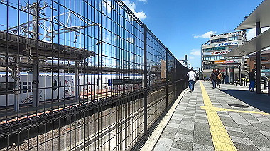 gx017923.mp4_snapshot_02.53_thumb.jpg