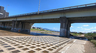 gx018814.mp4_snapshot_00.10_thumb.jpg