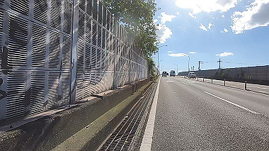 gx018818.mp4_snapshot_14.30_thumb.jpg