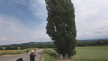 gx018867.mp4_snapshot_00.57_thumb.jpg