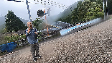 gx018973.mp4_snapshot_02.33_thumb.jpg
