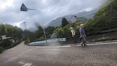 gx018973.mp4_snapshot_02.57_thumb.jpg
