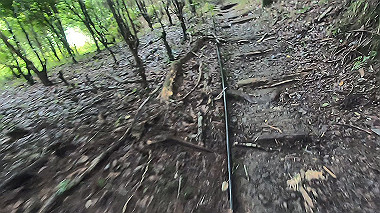 gx018975.mp4_snapshot_01.27_thumb.jpg
