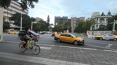 gx019041.mp4_snapshot_05.53_thumb.jpg