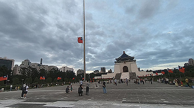 gx019043.mp4_snapshot_00.30_thumb.jpg